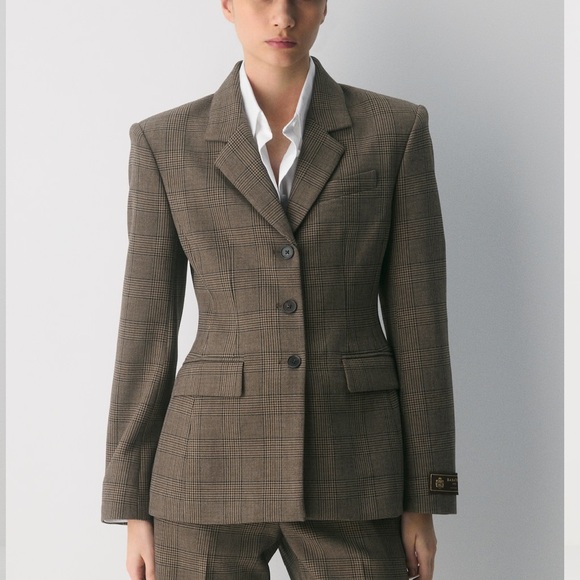 Aritzia Babaton Standout Brown Plaid Blazer Size 2 - Picture 2 of 6